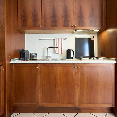 -Luminosa 5 Stars With Balcony- Wifi Netflix 15 Minutes From Duomo Apartment Milan Exterior photo