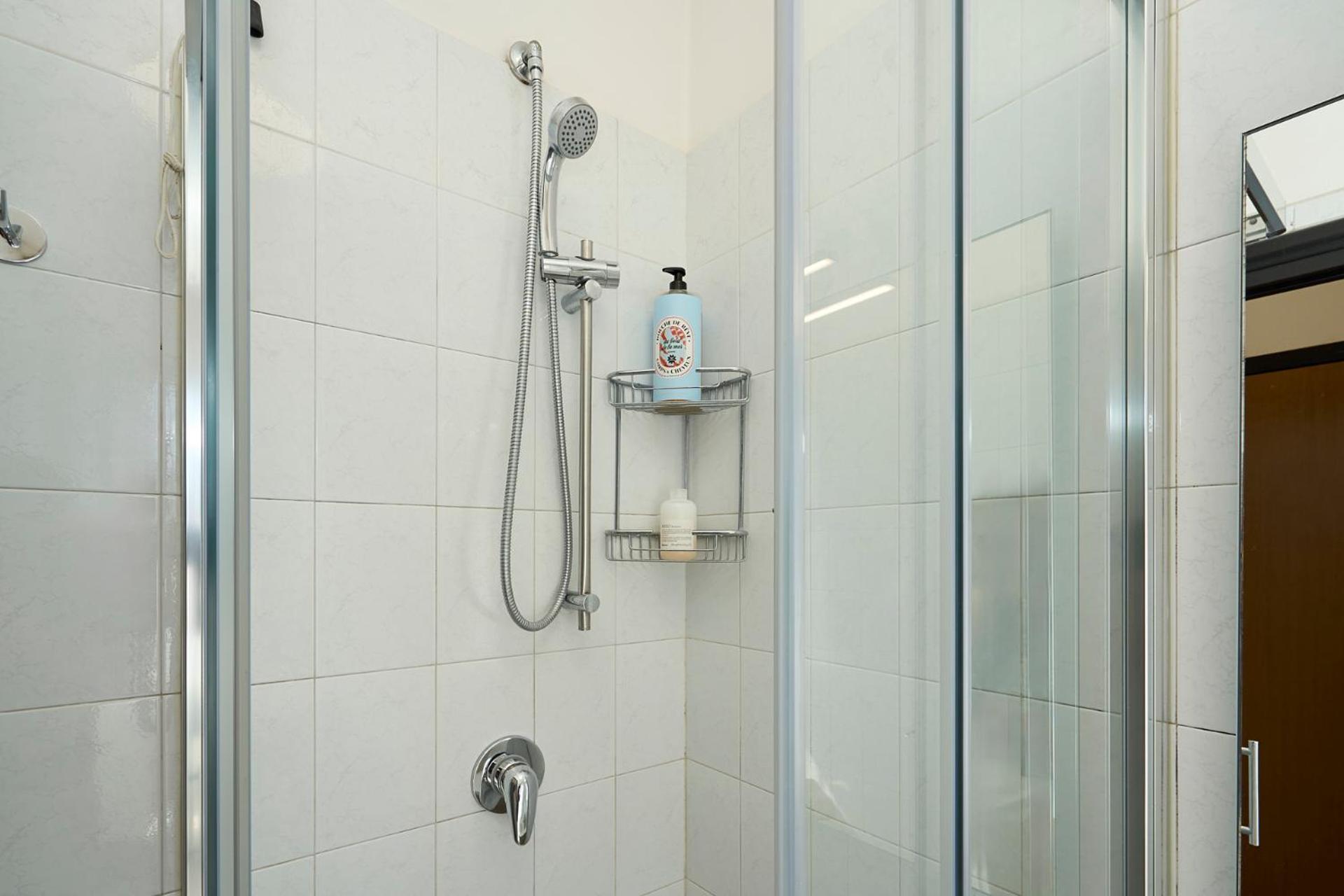 -Luminosa 5 Stars With Balcony- Wifi Netflix 15 Minutes From Duomo Apartment Milan Exterior photo