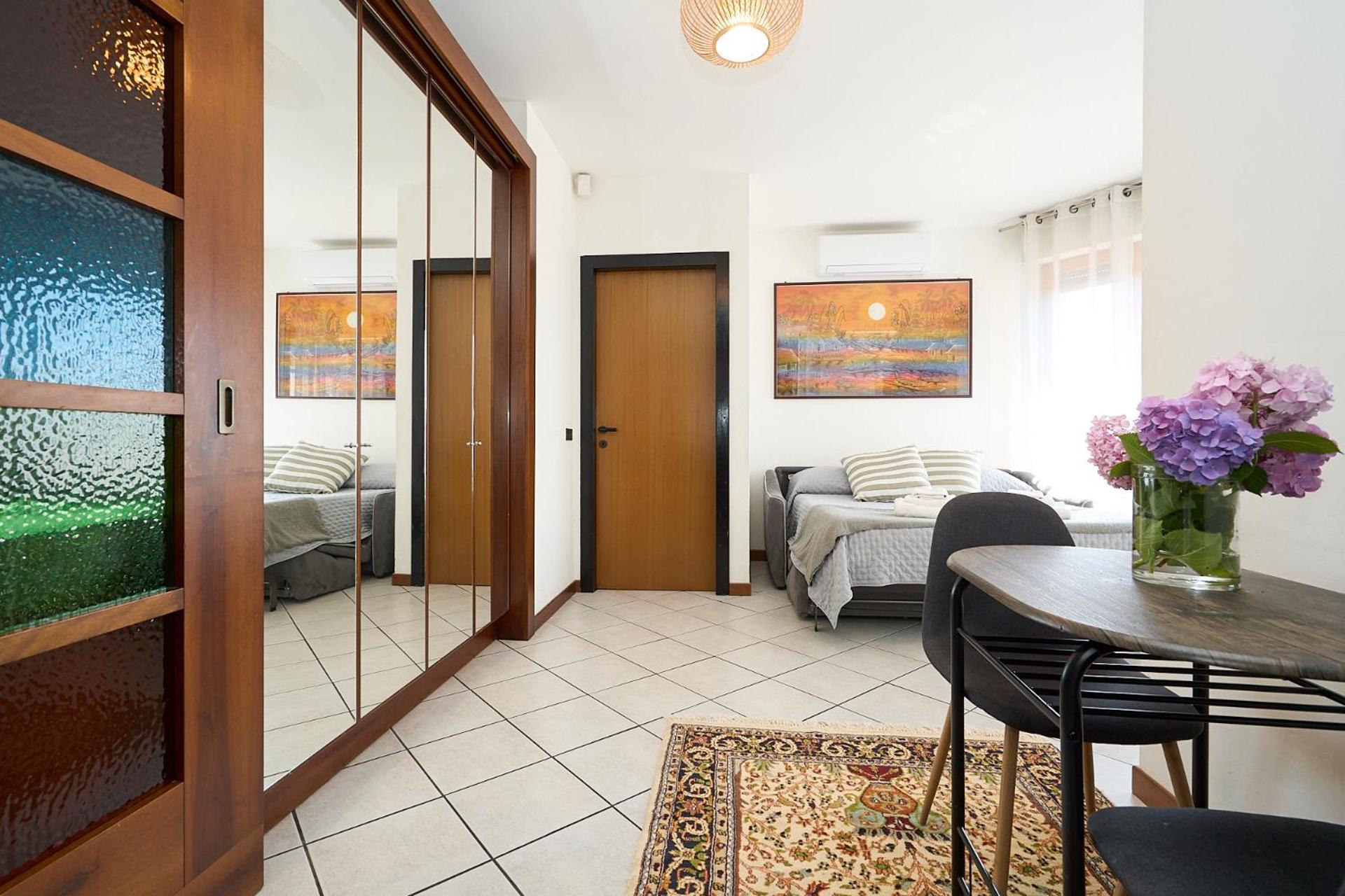 -Luminosa 5 Stars With Balcony- Wifi Netflix 15 Minutes From Duomo Apartment Milan Exterior photo